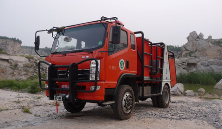 Jifu forest fire truck (sxf4-4000 forest fire truck)